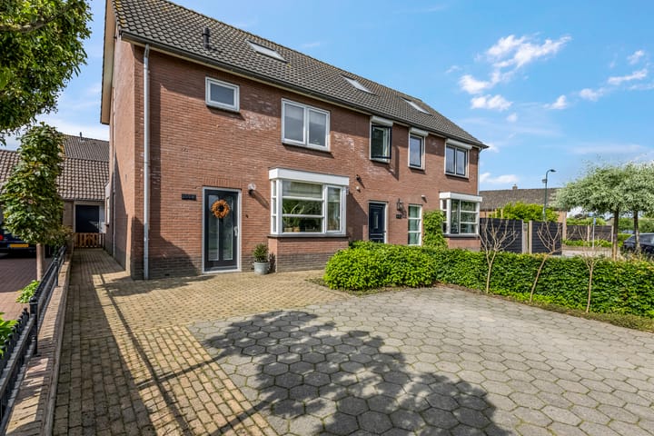 Cuneraweg 209A in Rhenen foto