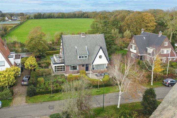Curtiuslaan 15 in Heiloo foto