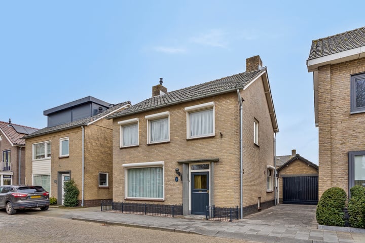 Cyclaamstraat 17 in Made foto