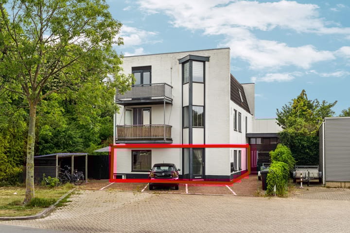 Cypergrasweg 1A-1 in Almere foto