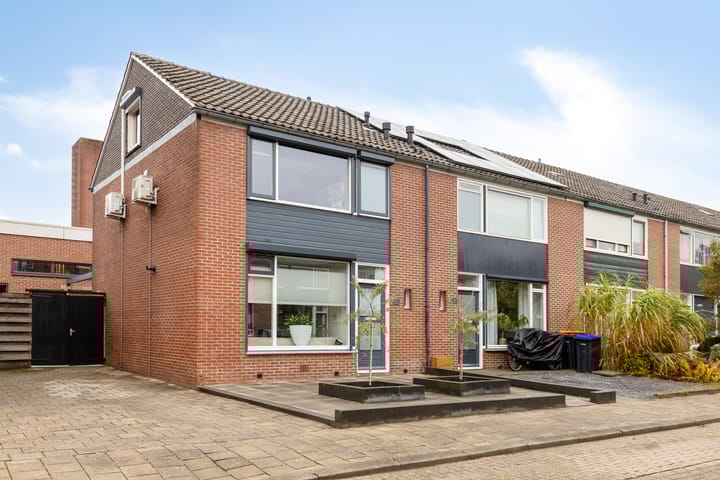 Cypresstraat 36 in Winterswijk foto