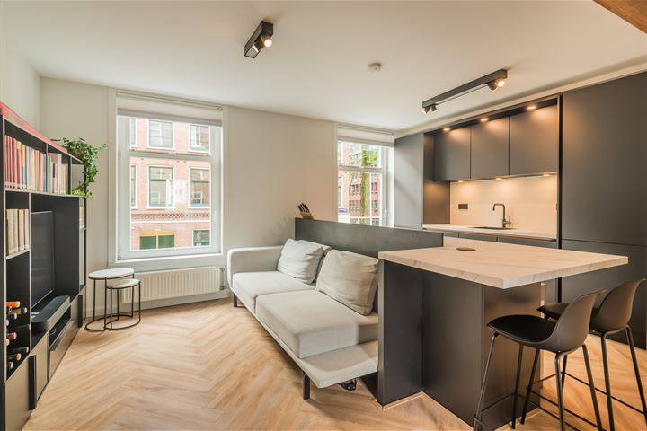 Czaar Peterstraat 174-1B in Amsterdam foto