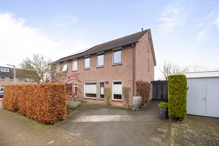 Dagpauwoog 40 in Deventer foto