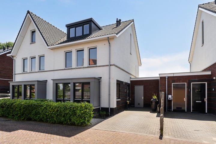 Dagpauwoog 42 in 's-Gravenzande foto