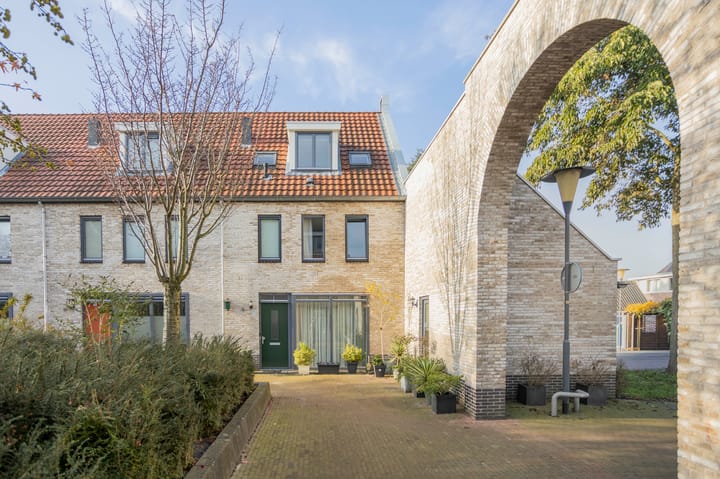 Dagpauwoogstraat 25 in Aalsmeer