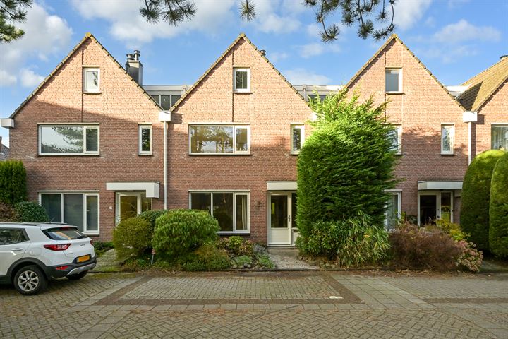 Dahliahof 3 in Wassenaar foto