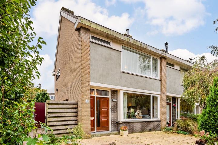 Dahlialaan 76 in Oegstgeest foto