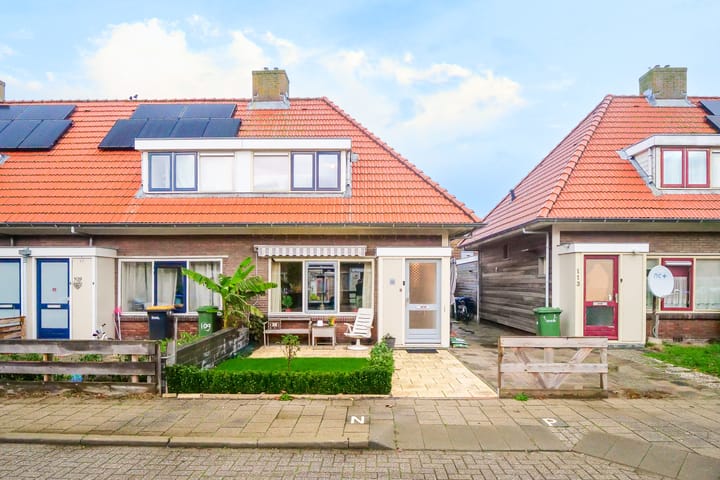 Dahliastraat 111 in Den Helder foto