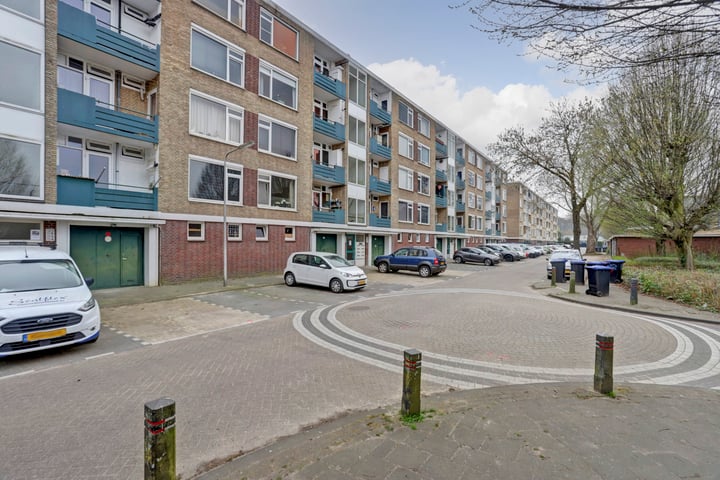 Foto van woning Dahliastraat 128, Zwijndrecht