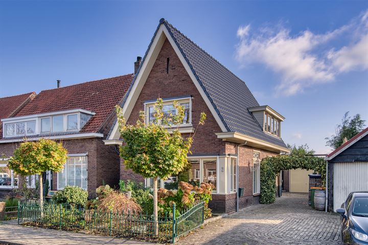 Dahliastraat 2 in Veenendaal foto