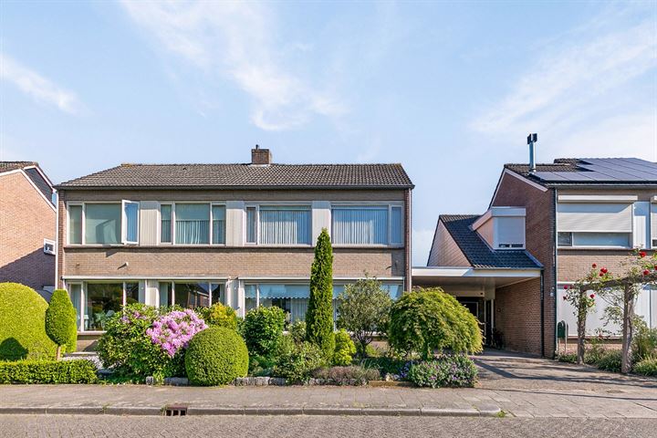 Dahliastraat 39 in Wierden foto