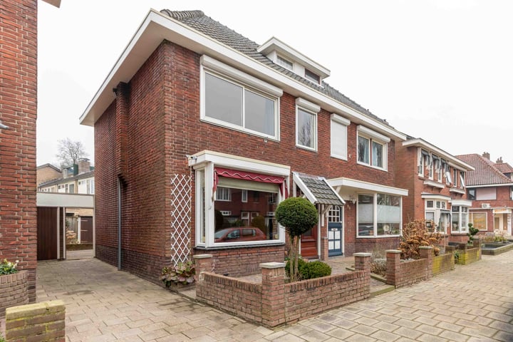 Dahliastraat 52 in Enschede
