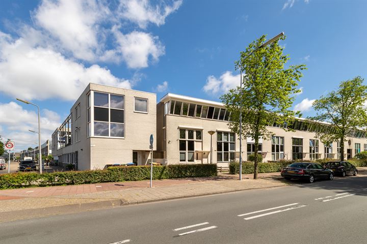 Dammersboog 44 in Velserbroek foto