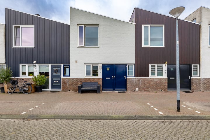 Damsterwaard 8 in Groningen foto