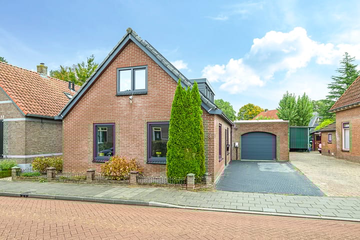 Damstraat 8 in Zetten foto