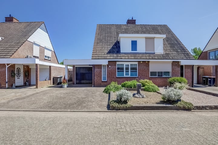 Dankolfberg 4 in Steenbergen