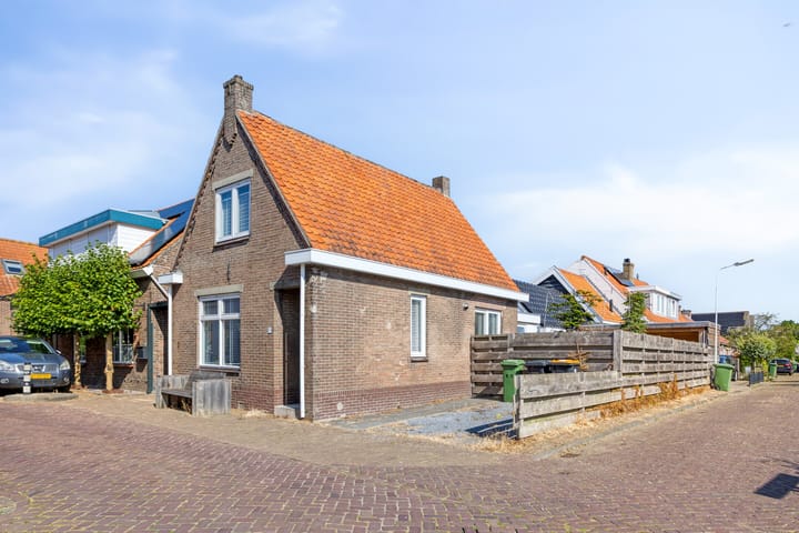 Dapperweg 11 in Burgh-Haamstede foto