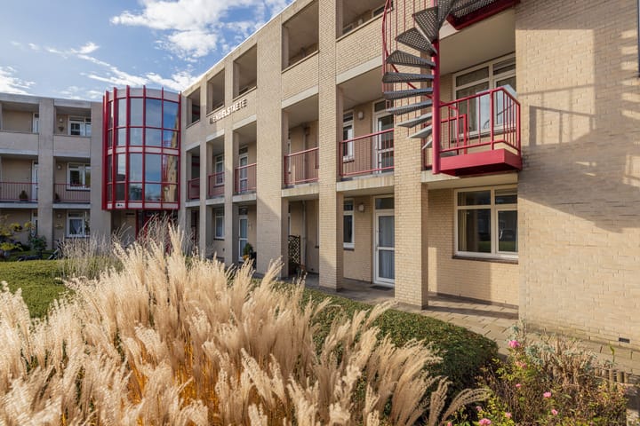 Darwinplantsoen 30 in Lisse