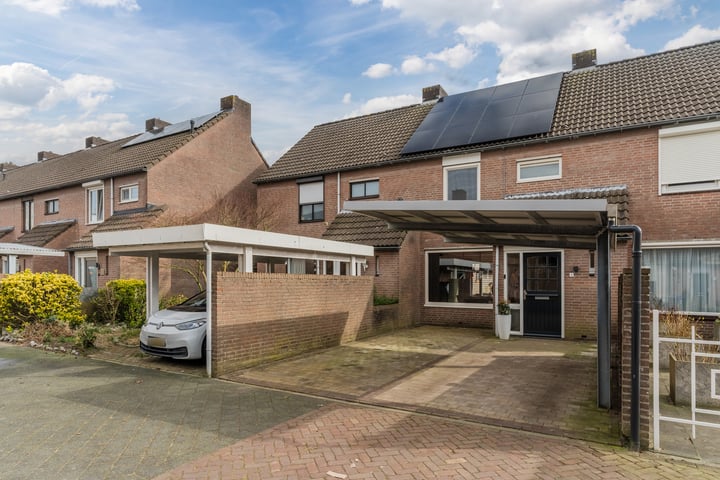 Dassenburcht 6 in Gilze foto