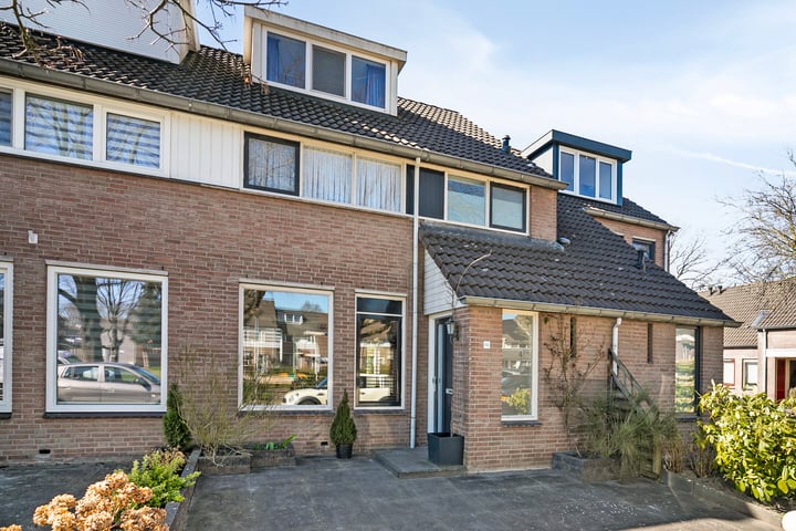Dauphinélaan 66 in Eindhoven foto