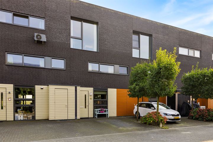 De Barkentijn 10 in Rosmalen foto