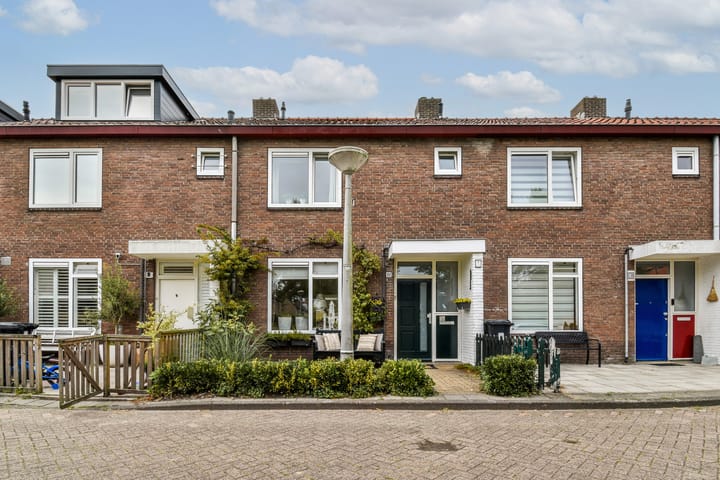De Bazelhof 11 in Amsterdam foto