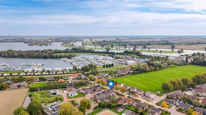 de Bennenmaker 1 in Maasbommel foto