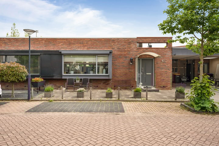 De Boezem 11 in Alblasserdam foto