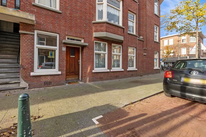 De Bullstraat 15 in 's-Gravenhage foto