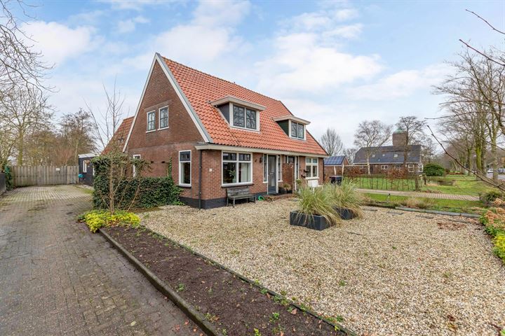 De Buorren 137 in Lippenhuizen foto