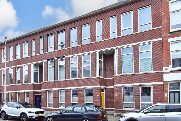 De Constant Rebecquestraat 27 in 's-Gravenhage foto