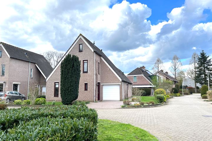 de Doeschot 10 in Vorden foto
