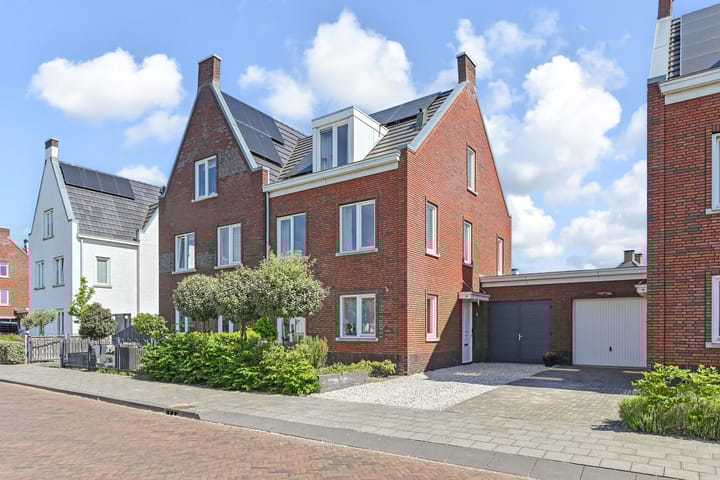 De Druiventrap 17 in Wateringen foto