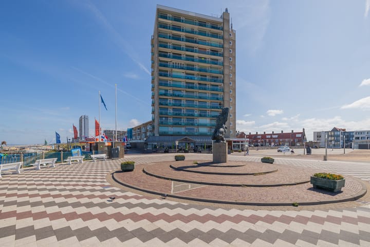 de Favaugeplein 21F-62 in Zandvoort foto