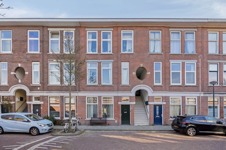 De Genestetstraat 14 in Leiden foto