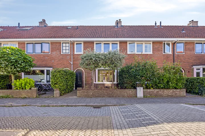 De Genestetstraat 26 in Zwolle foto