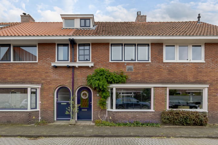 De Genestetstraat 42 in Zwolle foto