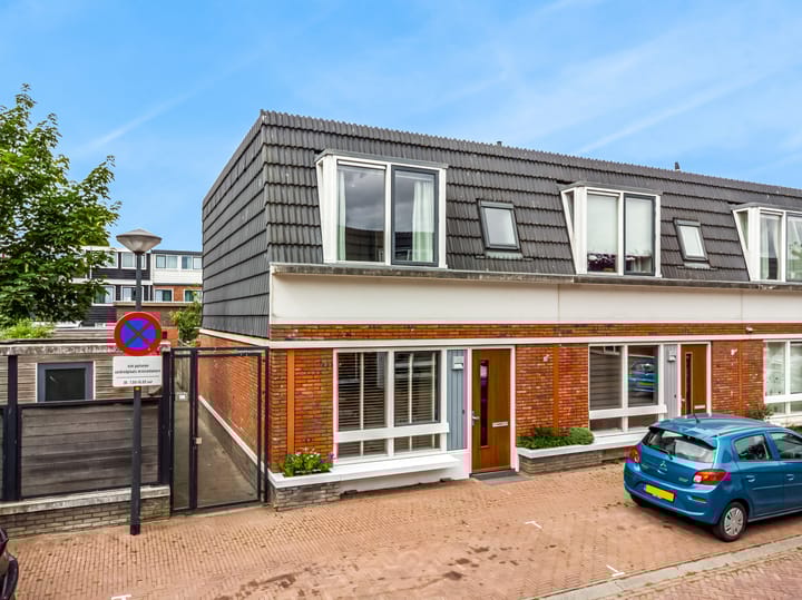 De Genestetstraat 99 in Leiden foto