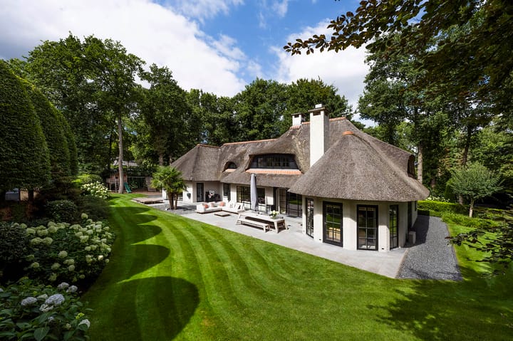 De Ginckellaan 10 in Huizen foto