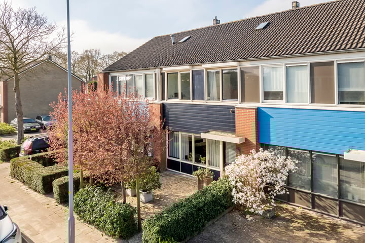 De Hennepe 482 in Tiel foto