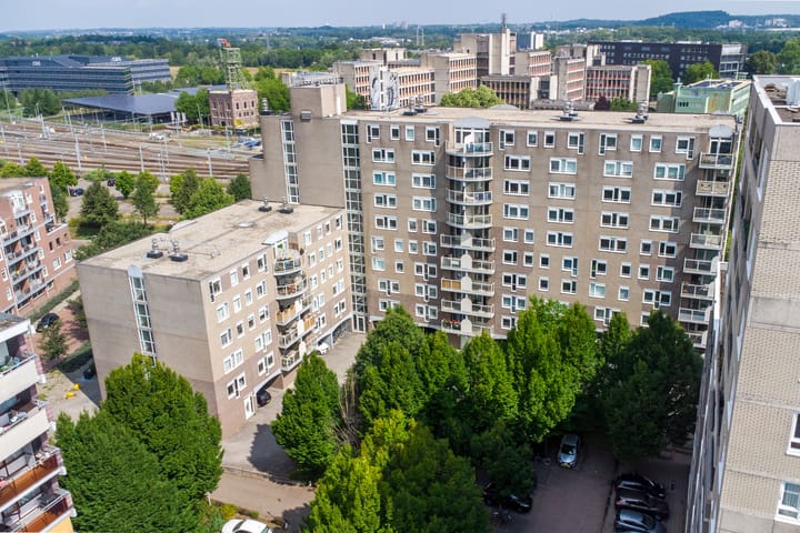 De Heugden 350 in Heerlen foto