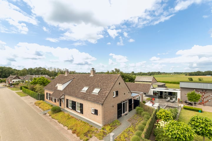 De Heul 44a in Hoeven foto