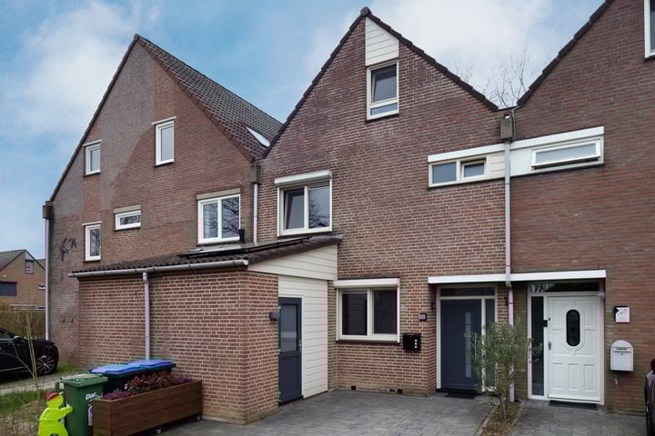 de Hoefkamp 1094 in Nijmegen foto