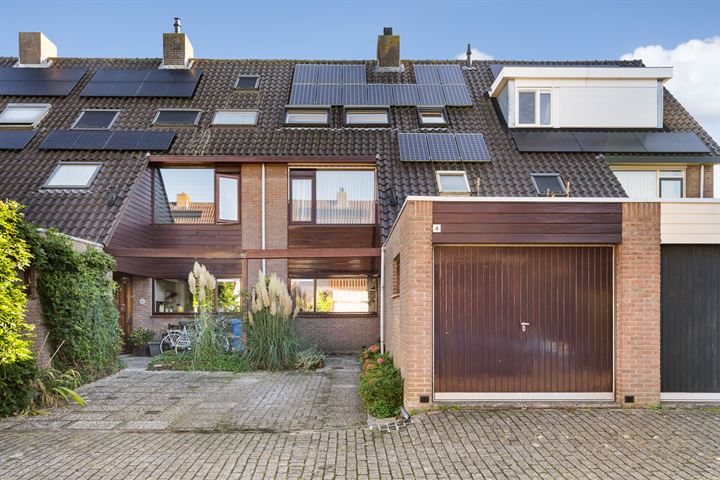 de Hunze 4 in Woerden foto