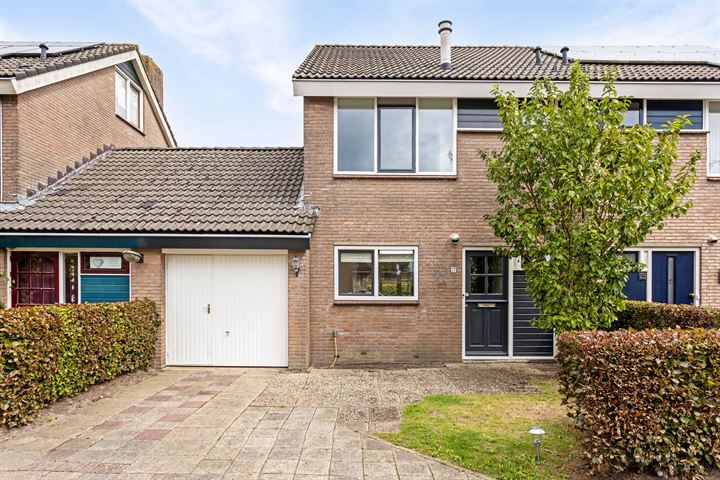 De Iken 77 in Feanwâlden foto