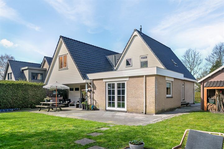 De Jister 32 in Oentsjerk foto