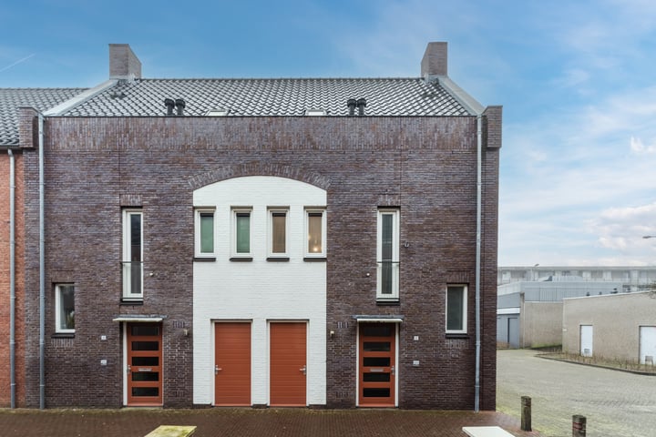De Jonghstraat 1 in Veghel foto