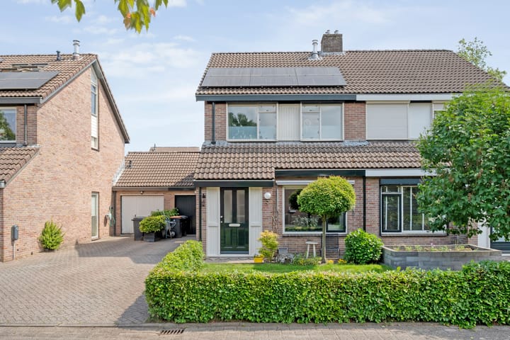 De Karekiet 44 in Vriezenveen foto