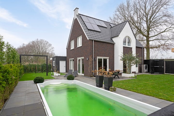 De Kraaienboom 1 in Aalten foto