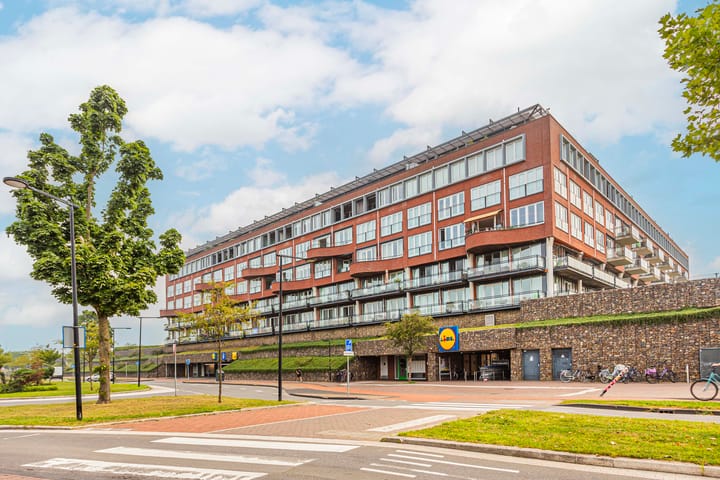 De Kranshof 152 in Tiel foto